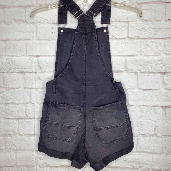 Love Tree Black Denim Overall Shorts - Picture 2 of 11